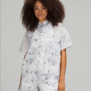 Lululemon full day ahead short sleeve blouse